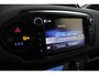 Toyota Yaris 1.5 Hybrid Dynamic | Bi-tone | Climate control | Keyless | Parkeercamera |