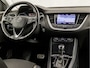 Opel Grandland X 1.2 Turbo Ultimate Sport Automaat (APPLE CARPLAY, GROOT NAVI, LEDER, STUUR/STOELVERWARMING, SPORTSTOELEN, 360 CAMERA, GETINT GLAS, LED KOPLAMPEN, TREKHAAK, NIEUWSTAAT)