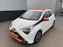 Toyota Aygo 1.0 VVT-i x-cite Leuke cabrio met opvallend gekleurde details! Navigatie Apple CarPlay/Android Auto, achteruitrij camera, airco