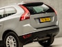 Volvo XC60 2.4D AWD Sport 164Pk Automaat (YOUNGTIMER, 5 CILINDER, NAVIGATIE, MEMORY SEATS, STOELVERWARMING, LEDER, TREKHAAK, XENON, CRUISE, NIEUWSTAAT)