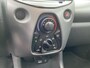 Toyota Aygo 1.0 VVT-i x-play Apple Carplay en/of Android auto navigatie, Achteruitrijcamera, 1e eign. NL-auto