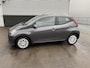 Toyota Aygo 1.0 VVT-i x-play Apple Carplay en/of Android auto navigatie, Achteruitrijcamera, 1e eign. NL-auto