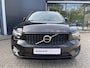 Volvo XC40 1.5 T4 Recharge R-Design | Stoelverwarming | Comfortstoelen | Adaptive cruise control | Voorstoelen + stuurwielverwarming | Volvo on Call | Apple CarPlay/Android Auto | Parkeersensoren achter | Dealeronderhouden | Semi-elektrische trekhaak |