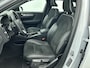 Volvo XC40 Recharge P8 AWD R-Design Navigatie | Camera | Pano-dak | Trekhaak wegklapbaar