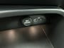 Volvo XC40 Recharge P8 AWD R-Design Navigatie | Camera | Pano-dak | Trekhaak wegklapbaar