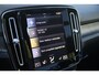 Volvo XC40 T5 263PK Recharge Plus Dark | Adaptive Cruise & Pilot Assist | Premium Harman/Kardon Audio | Schuif-Kanteldak | Tailored Wool Blend Bekleding | Stoel/Stuurverwarming | Power Seats incl. Memory |