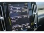 Volvo XC40 T5 263PK Recharge Plus Dark | Adaptive Cruise & Pilot Assist | Premium Harman/Kardon Audio | Schuif-Kanteldak | Tailored Wool Blend Bekleding | Stoel/Stuurverwarming | Power Seats incl. Memory |