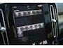 Volvo XC40 T5 263PK Recharge Plus Dark | Adaptive Cruise & Pilot Assist | Premium Harman/Kardon Audio | Schuif-Kanteldak | Tailored Wool Blend Bekleding | Stoel/Stuurverwarming | Power Seats incl. Memory |