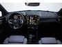 Volvo XC40 T5 263PK Recharge Plus Dark | Adaptive Cruise & Pilot Assist | Premium Harman/Kardon Audio | Schuif-Kanteldak | Tailored Wool Blend Bekleding | Stoel/Stuurverwarming | Power Seats incl. Memory |