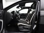 Volkswagen T-Roc 1.5 TSI 150 pk DSG Sport Business R | Panoramadak | Trekhaak | Stoelverwarming | Remklauwen rood | Side Assist | Adaptive Cruise