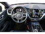 Volvo XC60 B5 265 pk Automaat R-Design | 360º Camera | Trekhaak | BLIS