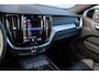 Volvo XC60 B5 265 pk Automaat R-Design | 360º Camera | Trekhaak | BLIS