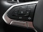 Volkswagen T-Roc 1.5 TSI 150pk Automaat R-Line Digitale Cockpit Climate Control Camera Navigatie Apple Carplay/Android Auto Lichtmetalen Velgen Parkeer sensoren Dab Led Adaptive Cruise Control