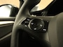 Opel Corsa-e Edition 50 kWh SOH 93,6 % !!- NAVIGATIE - CAMERA - PARKEERSENSOREN ACHTER - BLUETOOTH - CLIMATE CONTROL - LICHT EN REGENSENSOR - TWO TONE LAK - 16 INCH LICHT METALEN VELGEN - MICHELIN BANDEN