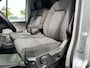 Volkswagen Crafter 35 2.0 TDI L3H3/L2H2 Airco Cruise controle Camera Telefoonverbinding Parkeersensoren voor en achter Imperiaal Kastinrichting Lang hoog 3-Persoons Euro 6 Bpm vrij voor particulier gebruik !!