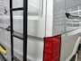 Volkswagen Crafter 35 2.0 TDI L3H3/L2H2 Airco Cruise controle Camera Telefoonverbinding Parkeersensoren voor en achter Imperiaal Kastinrichting Lang hoog 3-Persoons Euro 6 Bpm vrij voor particulier gebruik !!
