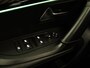 Peugeot e-2008 EV GT Pack 50 kWh SOH 92,9 % !!- CLIMATE CONTROL- PARKEERSENSOREN VOOR/ ACHTER - TWO TONE LAK - 17 INCH LICHT METALEN VELGEN - ARMSTEUN VOOR - SPORTSTUUR EN STOELEN - APPLE CARPLAY/ANDROID AUTO - ADAPTIEVE CRUISE CONTROL