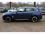 BMW iX3 Executive 80 kWh / SoH 95.5% / Panoramadak / Camera / Head-up / 20'' / Leder / Harman Kardon / Navigatie / Memory seats / Dodehoek / DAB / Stoelverwarming / Cruise Control Adaptief