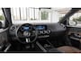 Mercedes-Benz B-klasse 250e Business Solution AMG | Panoramaschuifdak | Winter pakket | Achteruitrijcamera | Trekhaak |
