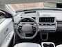 Hyundai Ioniq 5 Lounge AWD 77.4 kWh | Panoramadak | Lederen bekleding & memory functie | Warmtepomp & V2L | Geïntegreerde navigatie | Apple Carplay & Android Auto | Adaptieve Cruisecontrol | Camera | Warmtepomp | Stoel & stuur verwarming | Premium audio BOSE |