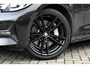 BMW 3-Serie 330e High Executive Shadow Line | ACC | 19'' M Wielen | Stuur + Stoelverwarming | CarPlay | Live Cockpit Pro |