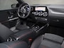 Mercedes-Benz B-klasse 250e Business Solution AMG | Panoramaschuifdak | Premium plus pakket | Winter pakket | Trekhaak  | Head-up display |