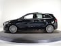 Mercedes-Benz B-klasse 250e Business Solution AMG | Panoramaschuifdak | Premium plus pakket | Winter pakket | Trekhaak  | Head-up display |