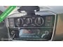 Volkswagen Up! 1.0 BMT move up! 3 drs Stoelverwarming , pdc , Cruise control