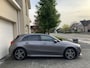 Mercedes-Benz A-klasse 180 AMG Aut Panoramadak Nightpakket Widescreen AmbientLight SportLeder Led Camera 18" Pdc
