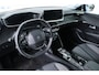 Peugeot e-208 EV Allure Pack 50 kWh | Stoelverwarming | Climate Control | Camera | Apple Carplay / Android Auto | Cruise Control | Lichtmetalen velgen