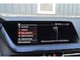 BMW 1-Serie 120i M-Performance Rijklaarprijs-Garantie Panorama dak Schaalstoelen  Live cockpit pro Apple carplay