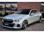 BMW 5-Serie 530e M-Sport Pano ACC 360 H/K Stoel-vent Brooklyngrau