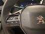 Peugeot 2008 1.2 PureTech Allure Pack 1e Eigenaar! | Camera | Carplay | 17" Lichtmetaal | Parkeersensoren Achter | Cruise Control | Climate | Achteruitrijcamera | Airco (automatisch) | Apple Carplay/Android Auto|telefoonintegratie premium