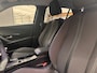 Peugeot 2008 1.2 PureTech Allure Pack 1e Eigenaar! | Camera | Carplay | 17" Lichtmetaal | Parkeersensoren Achter | Cruise Control | Climate | Achteruitrijcamera | Airco (automatisch) | Apple Carplay/Android Auto|telefoonintegratie premium
