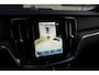 Volvo V60 2.0 T8 Recharge AWD Ultra Dark B&W Massage Uniek!