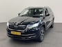 Skoda Kodiaq 1.5 TSI Sportline Business Airco ECC Navi Carplay 19" LM Velgen Leder/Alcantara PDC VA+ 360 Camera Stoelverwarming voor & achter