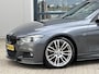 BMW 3-Serie Touring 320i High Executive M-Pakket | NL-Auto/NAP/Leder/Sportstoel/Carplay/Navi/19-inch