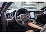 Volvo V60 T6 Plug-in hybrid AWD Ultra Dark | Adaptieve Cruise Control | Bowers & Wilkins Audio | Stoelventilatie + Massage | 360 Camera | Head-Up Display | 19 Inch Lichtmetalen Velgen