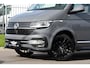 Volkswagen Transporter 2.0 TDI L2H1 DC Caravelle Full options! Adaptieve Cruise, Virtual, Carplay, LED, 204PK, 2 x Schuifdeur, Clima, Stoelverwarming, Trekhaak, Uniek! Bulli