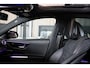 Mercedes-Benz C-klasse 300 e AMG 63 Look / Camera / Acc / Lane Assist / F1 / Verwarming 4x / Leder / Open Pano / Dode Hoek / 20 In