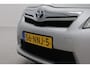 Toyota Auris 1.8 Hybrid Aspiration | Origineel NL | Leder | Cruise Control | Clima | Parkeersensoren voor/achter | 15 inch