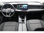 Volkswagen Passat Variant 1.5 eTSI 150 pk | Incl. 12 maanden Garantie | Stoel/stuur verwarming | Achteruitrijcamera | Adaptive cruise controle | Dodehoekdetectie | Parkeersensoren V+A | Navigatie | Apple CarPlay/Android Auto | Draadloze telefoonlader | Climate controle | Lane assist | Keyless start | LED Koplampen | 17 Inch LMV | Schakelmogelijkheid aan stuurwiel |