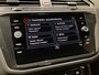 Volkswagen Tiguan 1.5 TSI Comfortline Business 131 PK | R-Line Exterieur | Apple Carplay | Digital Cockpit Pro | Parkeersensoren | Adaptive Cruise Control | Rijstrookhulp | Driving Modes | Navigatie | Climate Control | Bluetooth |