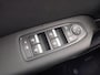Renault Captur 1.3 TCe 140 Intens AUTOMAAT / TREKHAAK / NAVIGATIE incl. APPLE & ANDROID CARPLAY / CLIMATE CONTROL / PARKEERSENSOREN EN CAMERA