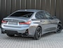 BMW 3-Serie 330e | M-SPORT | SPORT SEATS | FULL STYLING | AMBIANCE INTERIEUR | ACTIVE CRUISE | DAB+ | HIFI SOUND | SHADOW-LINE | TREKHAAK | STUURVERWARMING