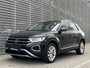 Volkswagen T-Roc 1.5 TSI 150PK DSG Style / Digital Cockpit Pro / Panoramadak  / Park Assist / Dodehoeksensor / App Connect  / Stoelverwarming **