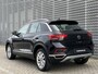 Volkswagen T-Roc 1.5 TSI 150PK DSG Style / Digital Cockpit Pro / Panoramadak  / Park Assist / Dodehoeksensor / App Connect  / Stoelverwarming **