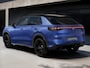 Volkswagen T-Roc R-Line First Edition 1.5 eTSI 110 kW / 150 PK SUV | Panoramaschuif-kanteldak | Assistance Pakket | Trekhaak | Black Style Pakket | Koplampverlichting matrix-led (IQ.LIGHT) | Elek. achterklep | Zwart dak