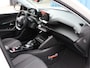 Peugeot e-2008 EV Allure Pack 50 kWh 136PK | ACCURAPPORT 95% | AppleCarPlay/AndroidAuto | Camera | Climate Control | Navigatie | Cruise Control | Keyless | Stoelverwarming | FULL LED | LMV | Privacy Glass |