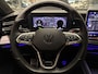 Volkswagen Tiguan 1.5 eTSI R-Line Edition | Black Style | Massagestoel | Apple carplay / Android auto | Stoel + Stuurverwarming | Parkeersensoren Voor + Achter | Achteruitrijcamera | Licht + Regensensor | etc